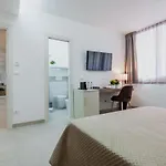 Archimede's Bed & Breakfast 4*