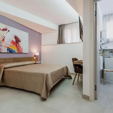 לינה וארוחת בוקר Archimede's 4*